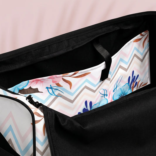 Multi Lines Duffle bag