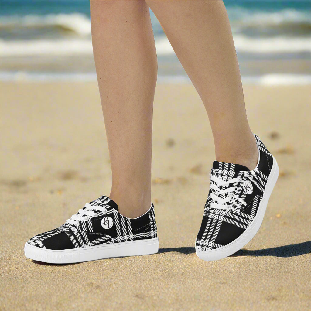 Black Plaid Lace-up Canvas Shoes