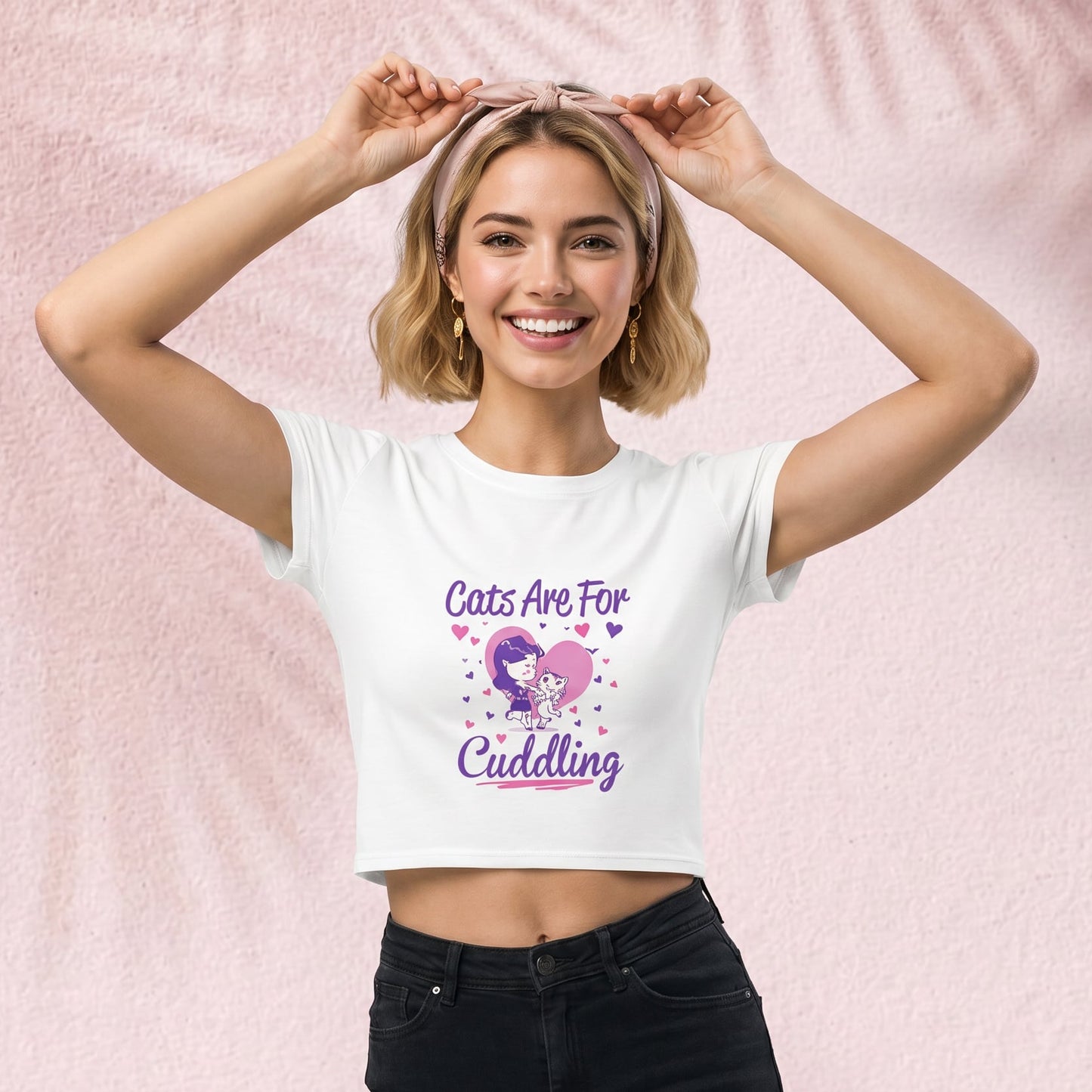 Cats are for cuddling Crop Tee