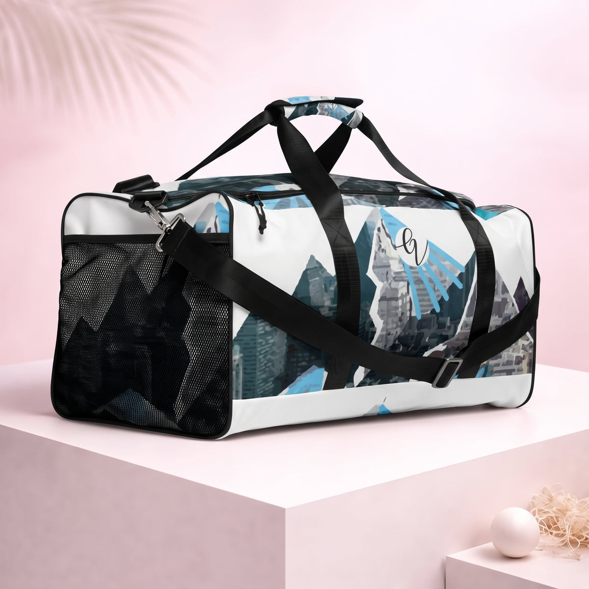 Mountain Artistry Duffle bag