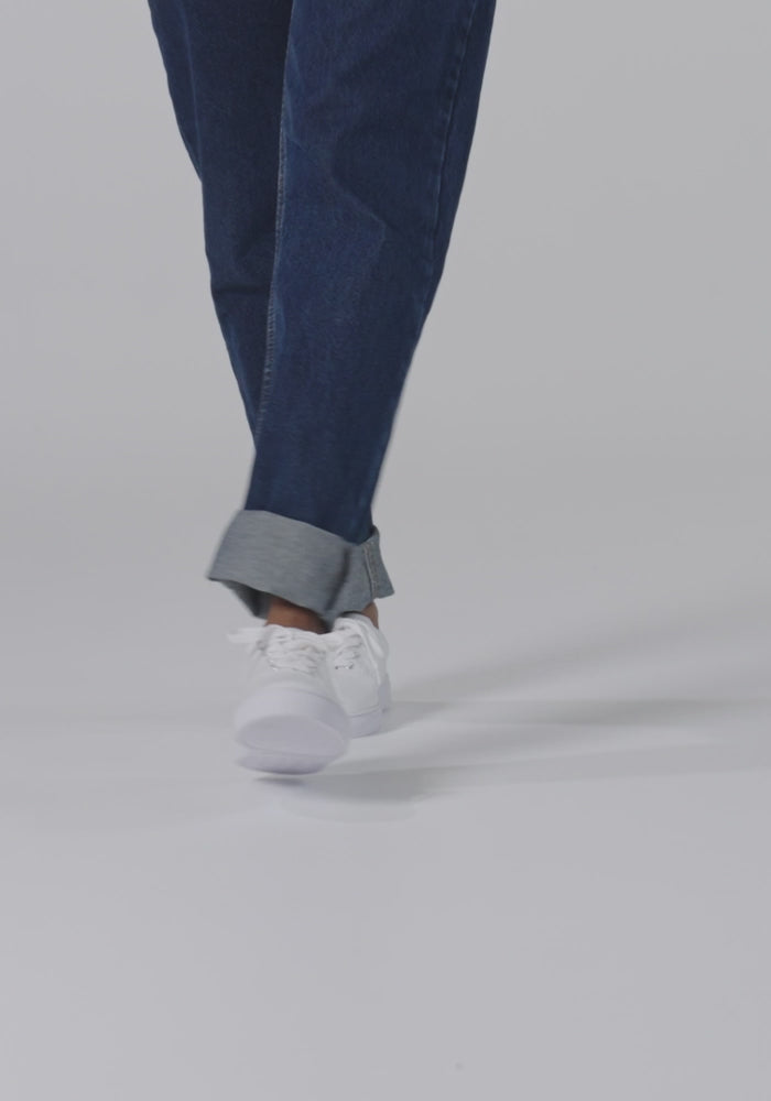 Women's Lace-Up Canvas Shoes.mp4