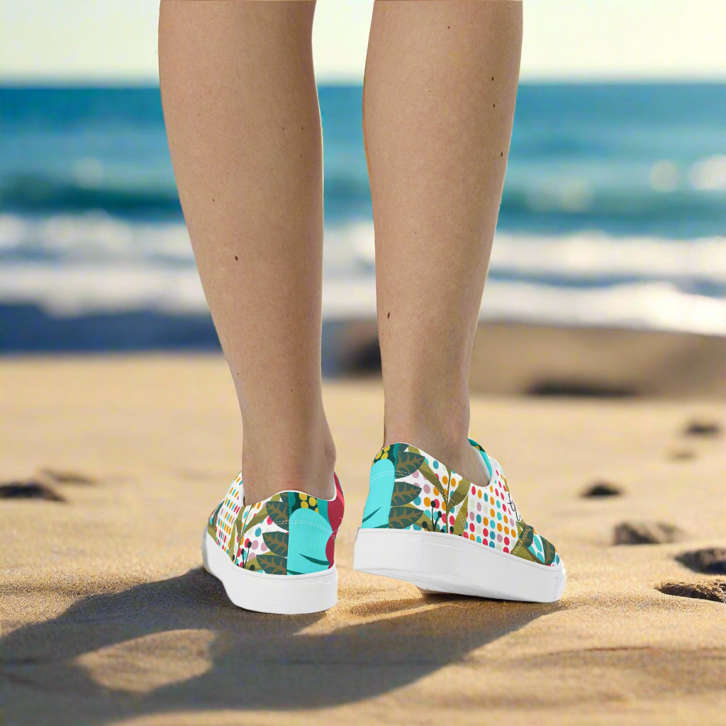 Floral Frame Lace-up Canvas Shoes